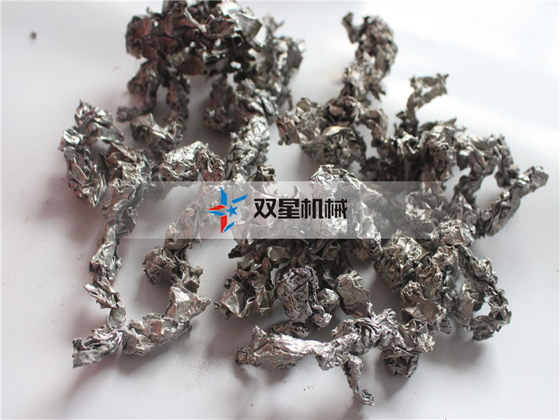 <a href='http://94mmp.cn/feilv/724.html' target='_blank'><span>斷橋鋁破碎機(jī)</span></a>設(shè)備生產(chǎn)線粉碎效果