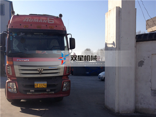 <a href='http://94mmp.cn/feilv/83.html' target='_blank'><span>鋁型材破碎機(jī)</span></a>設(shè)備發(fā)貨現(xiàn)場(chǎng)實(shí)拍