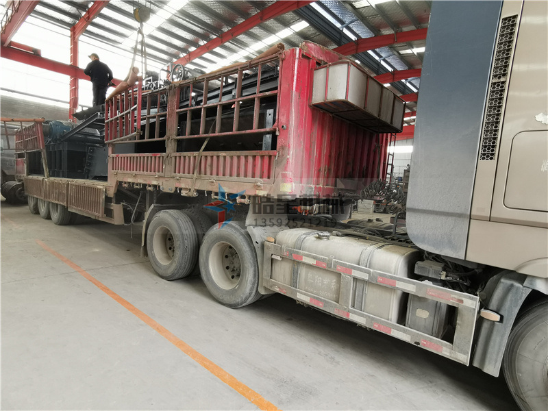 鋁合金破碎機發(fā)貨現(xiàn)場 <a href='http://94mmp.cn/feilv/852.html' target='_blank'><span>鋁合金破碎機</span></a>發(fā)貨現(xiàn)場
